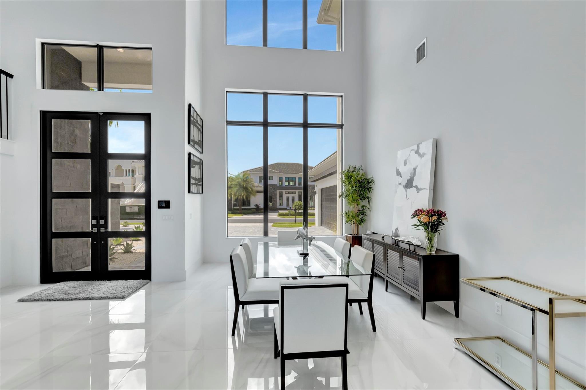 ROYAL PALM POLO - Residential