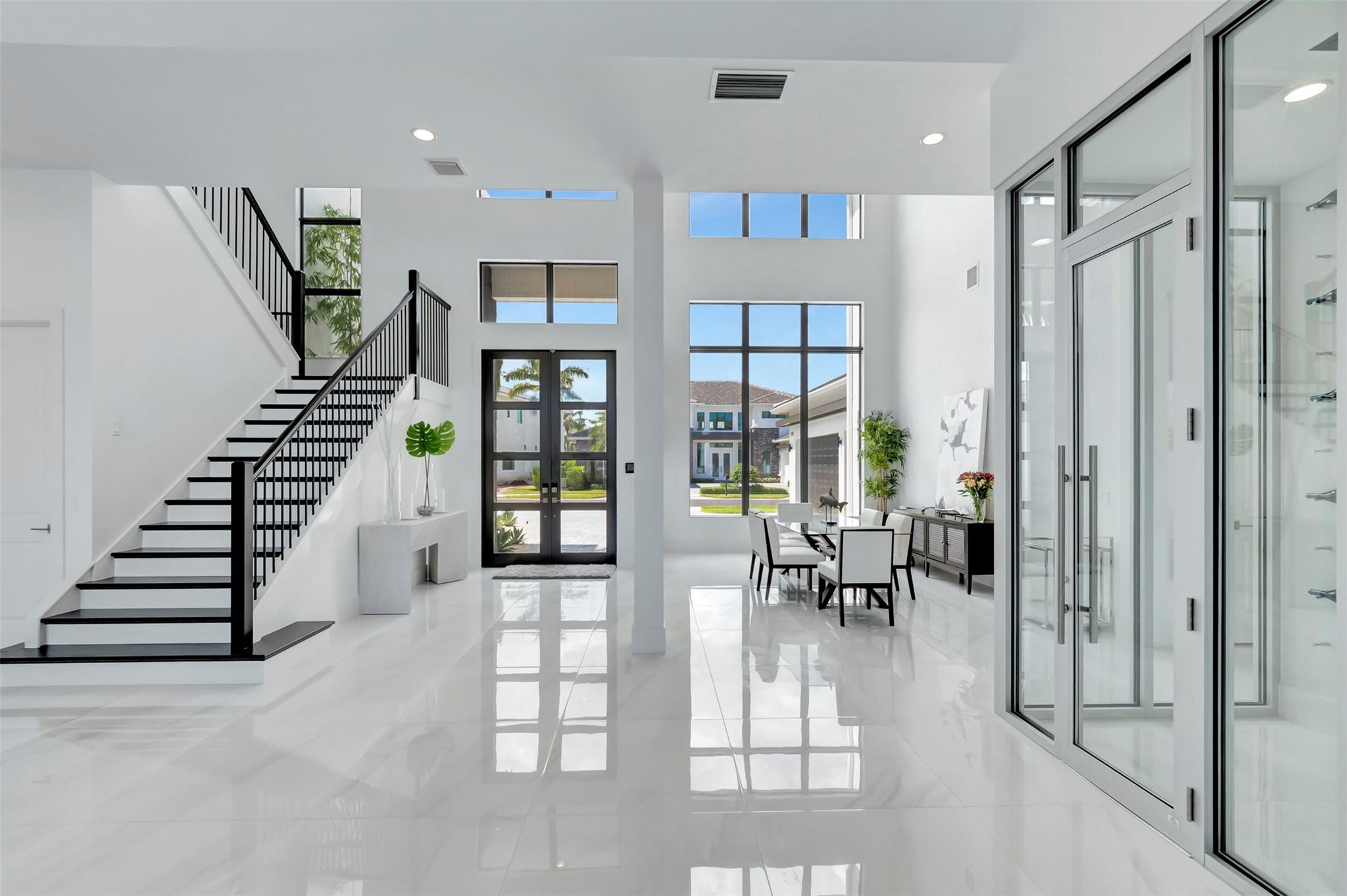 ROYAL PALM POLO - Residential