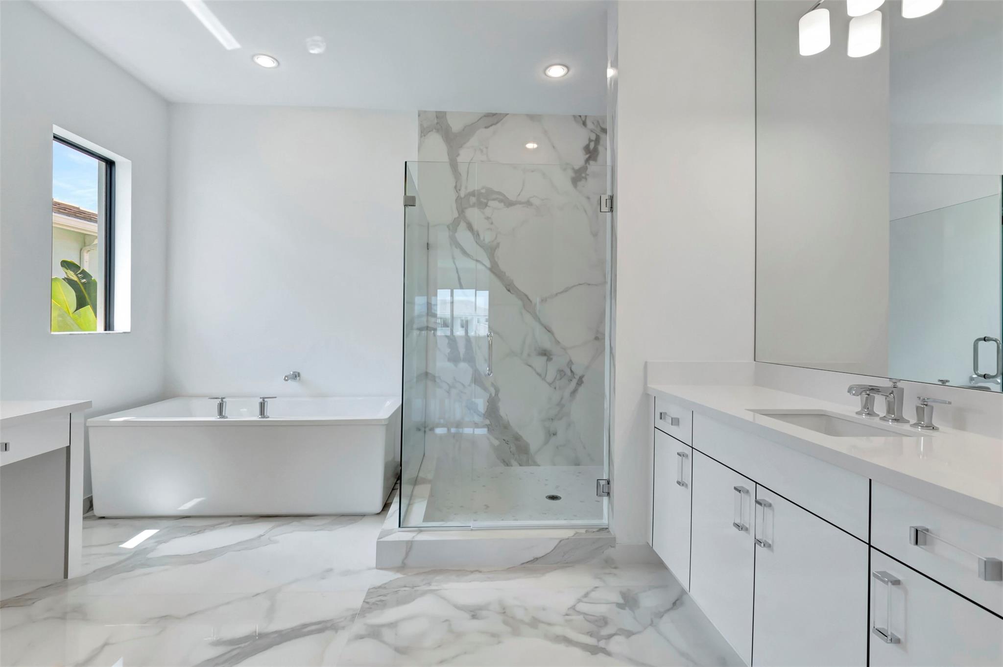 ROYAL PALM POLO - Residential