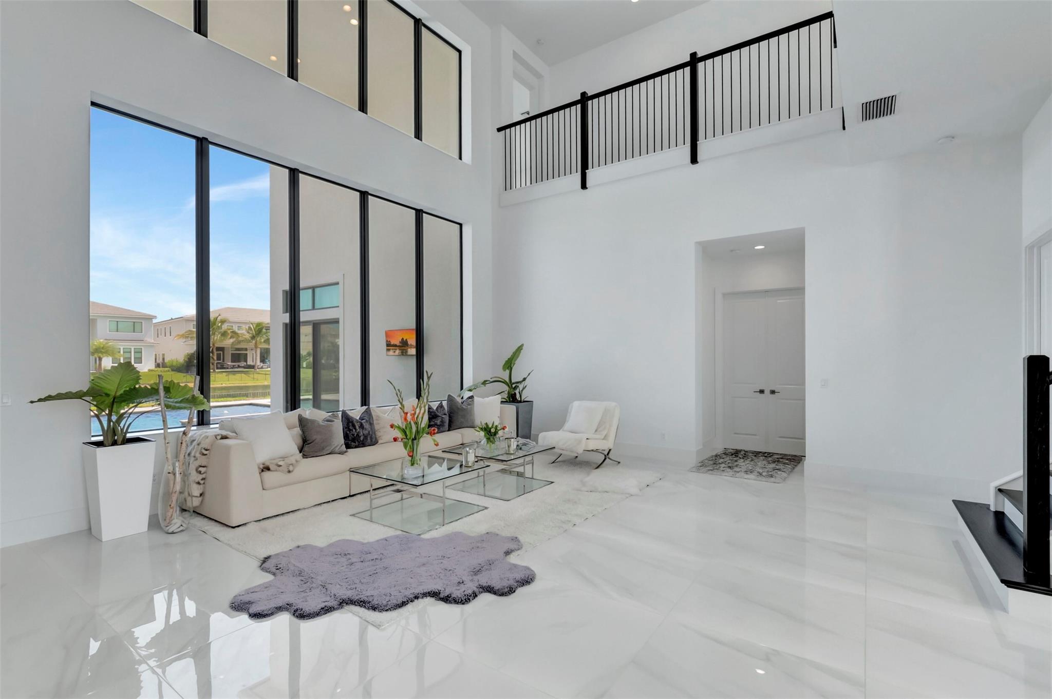 ROYAL PALM POLO - Residential