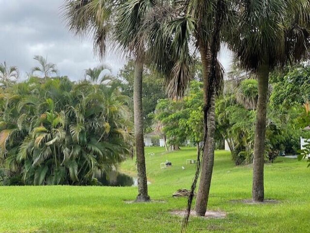 Photo of 2600 Fiore Way #2140, Delray Beach, FL 33445 (MLS # R11110244)