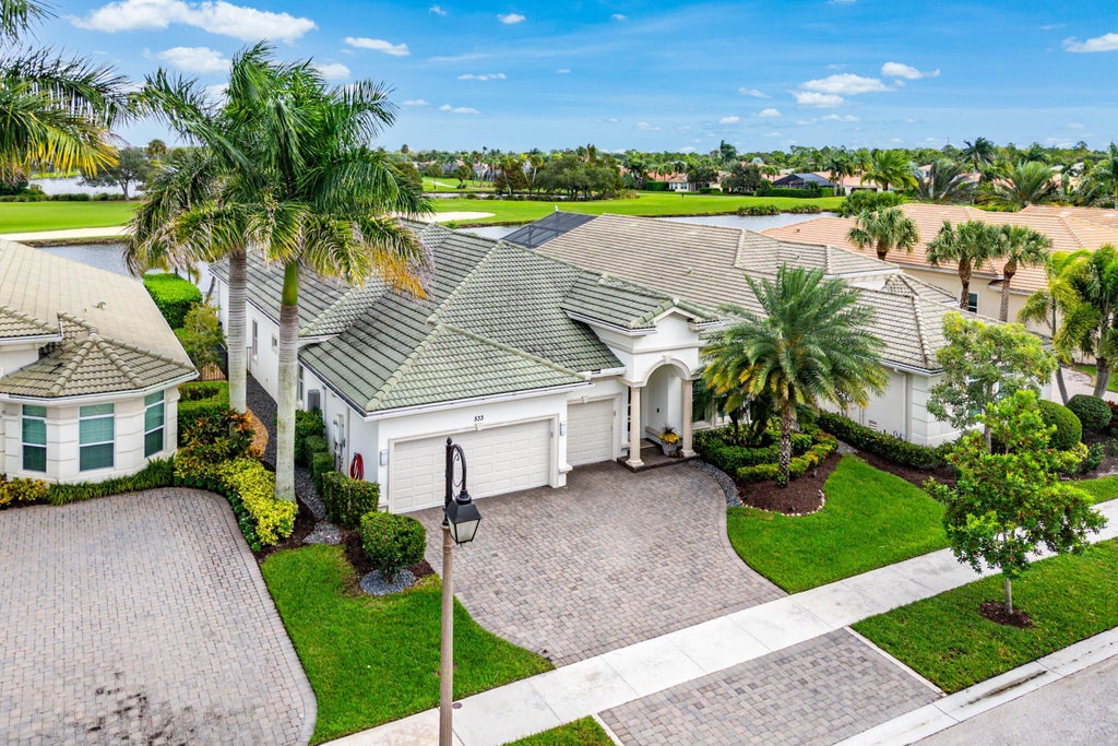 Photo of 533 Carrara Court, Jupiter, FL 33478 (MLS # B26093689)