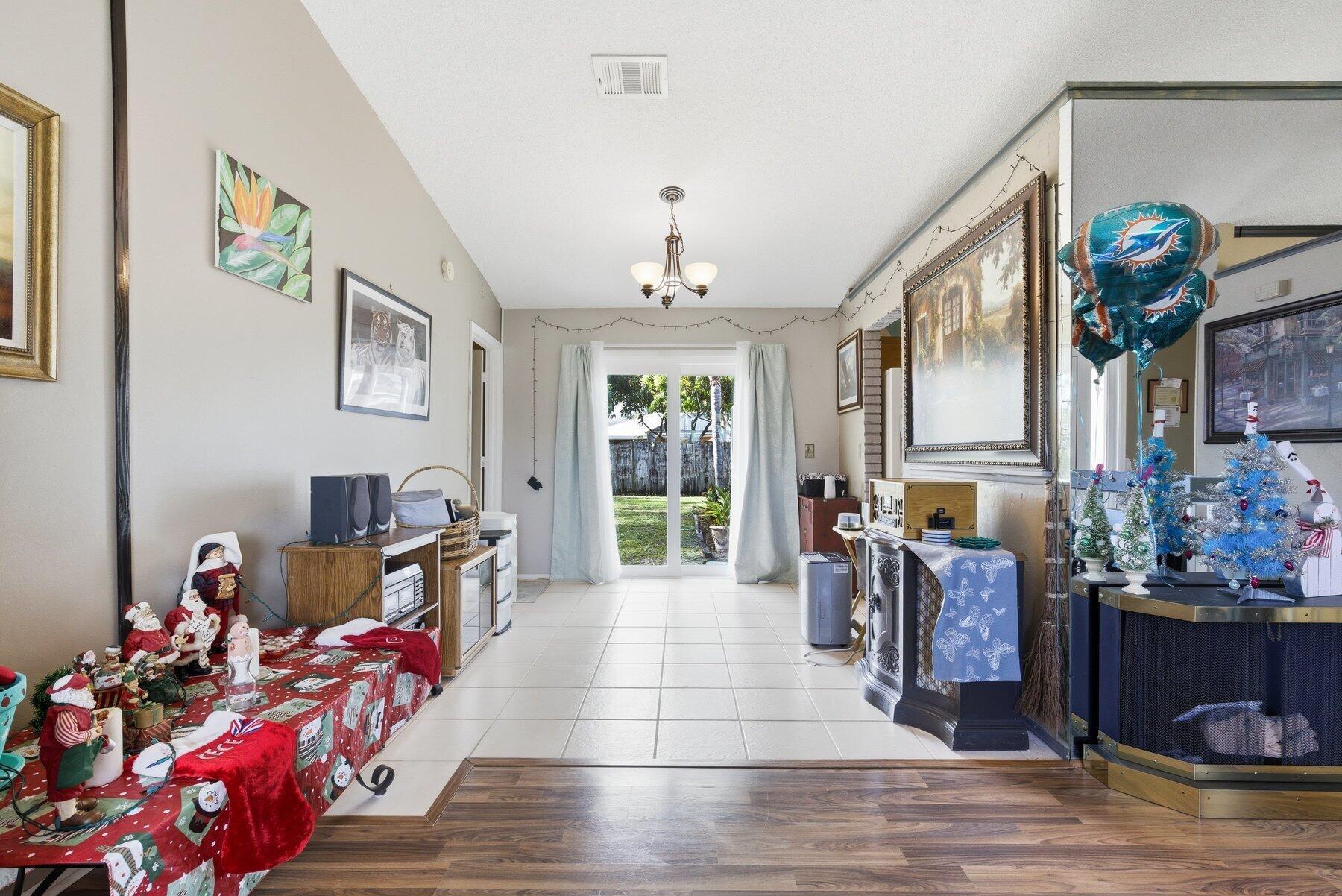 PORT ST LUCIE SECTION 3 - Residential