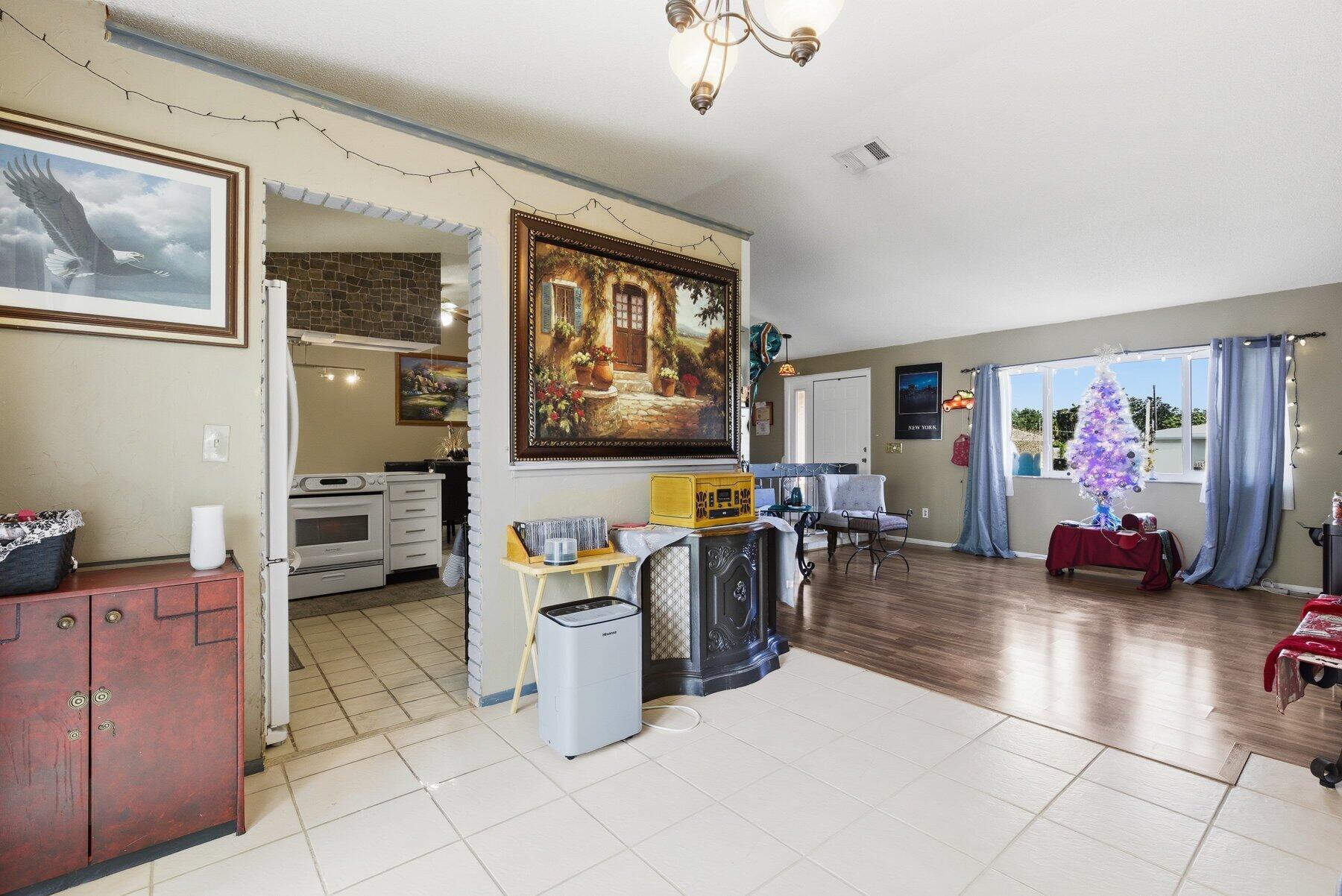 PORT ST LUCIE SECTION 3 - Residential