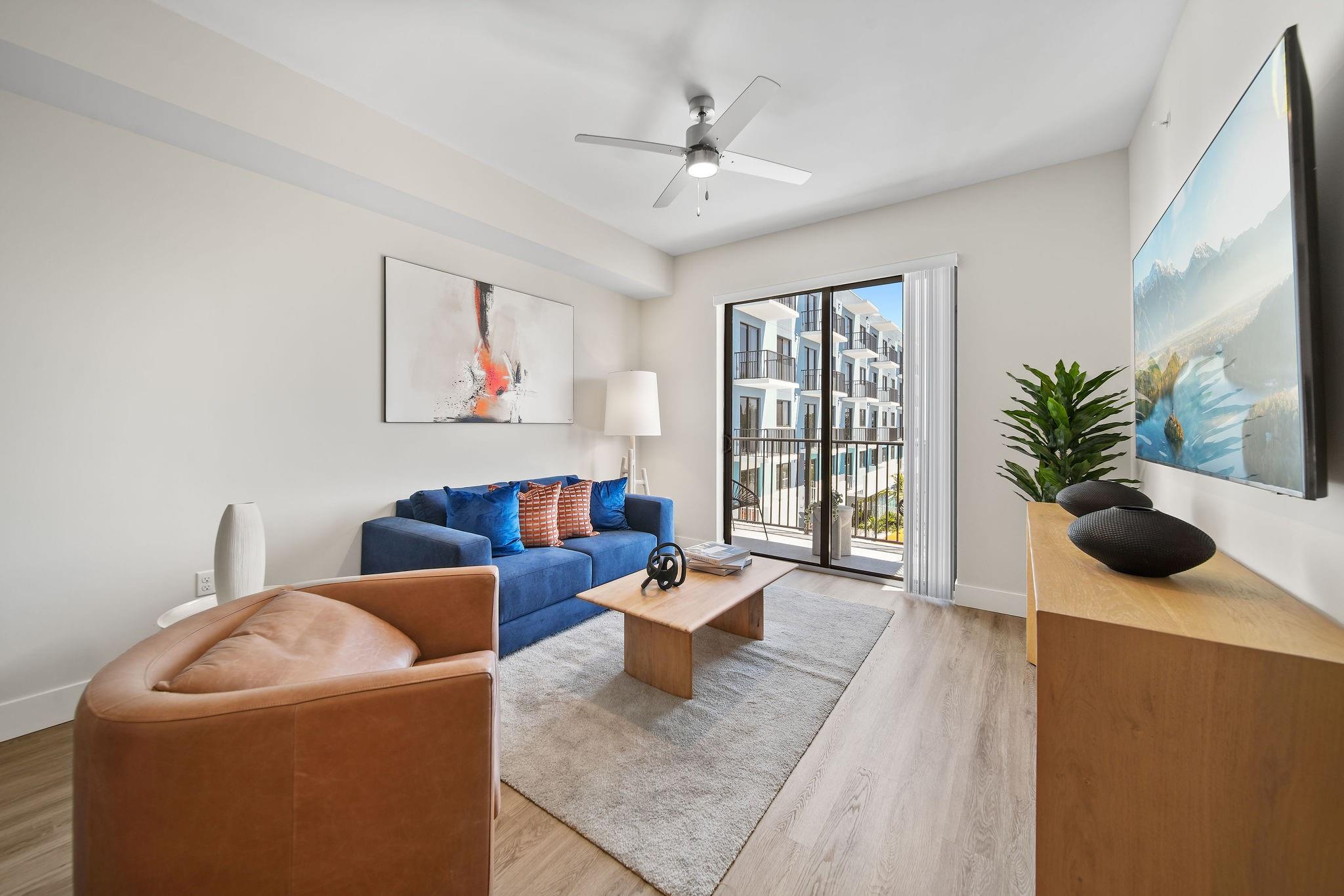 AVERY LAKE WORTH - Residential Lease