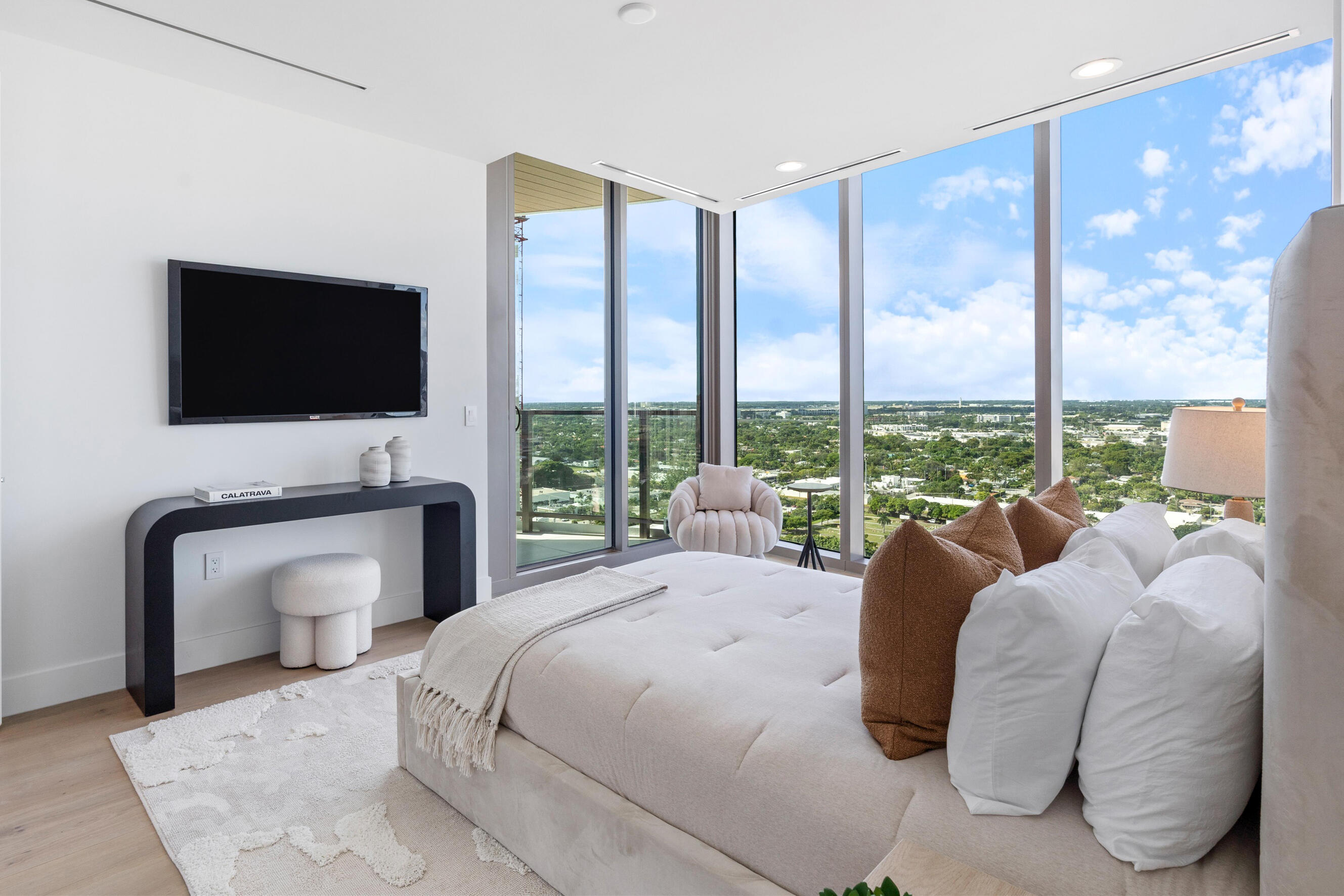 FORTE RESIDENCES CONDO - Residential