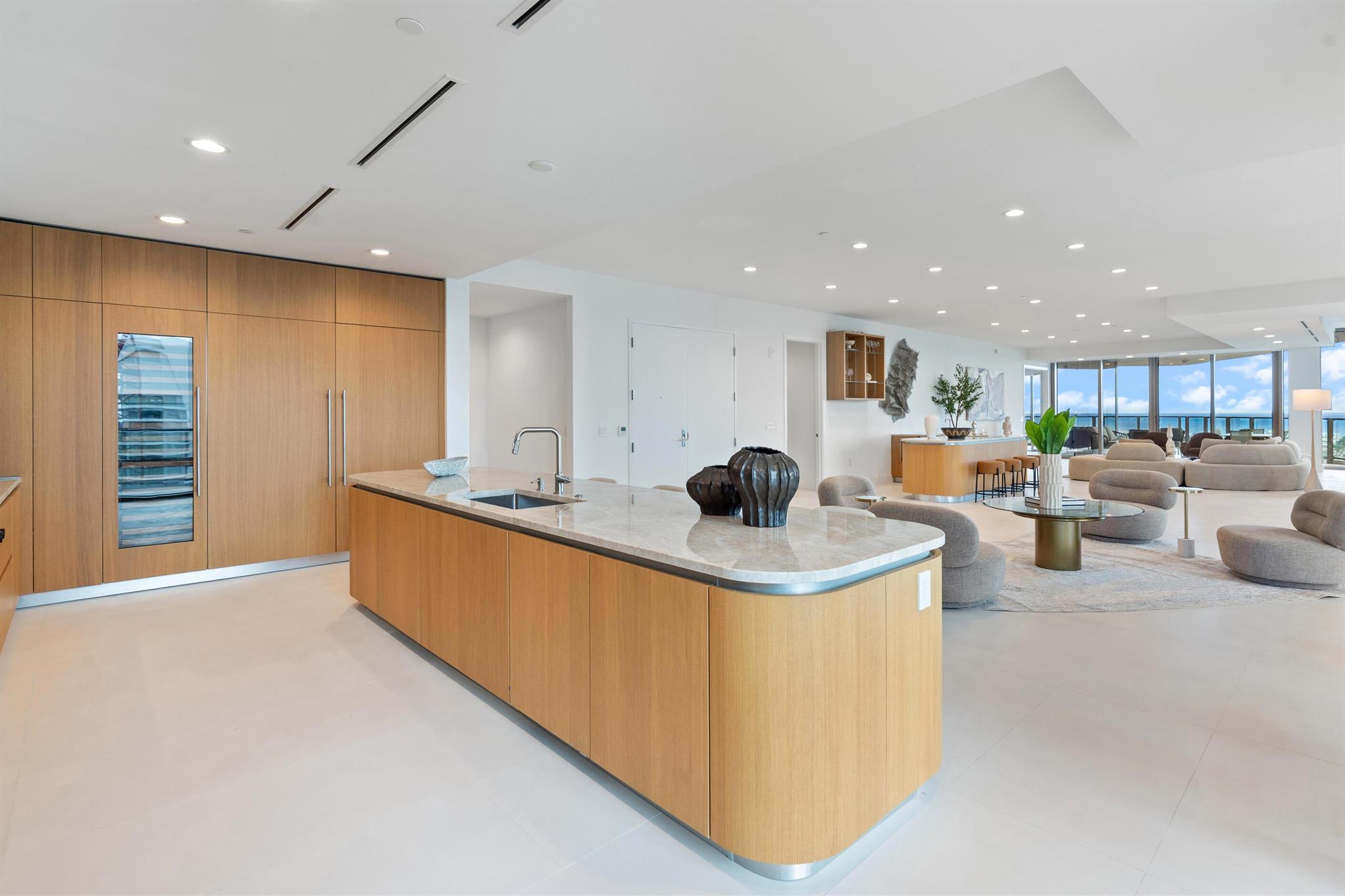 FORTE RESIDENCES CONDO - Residential