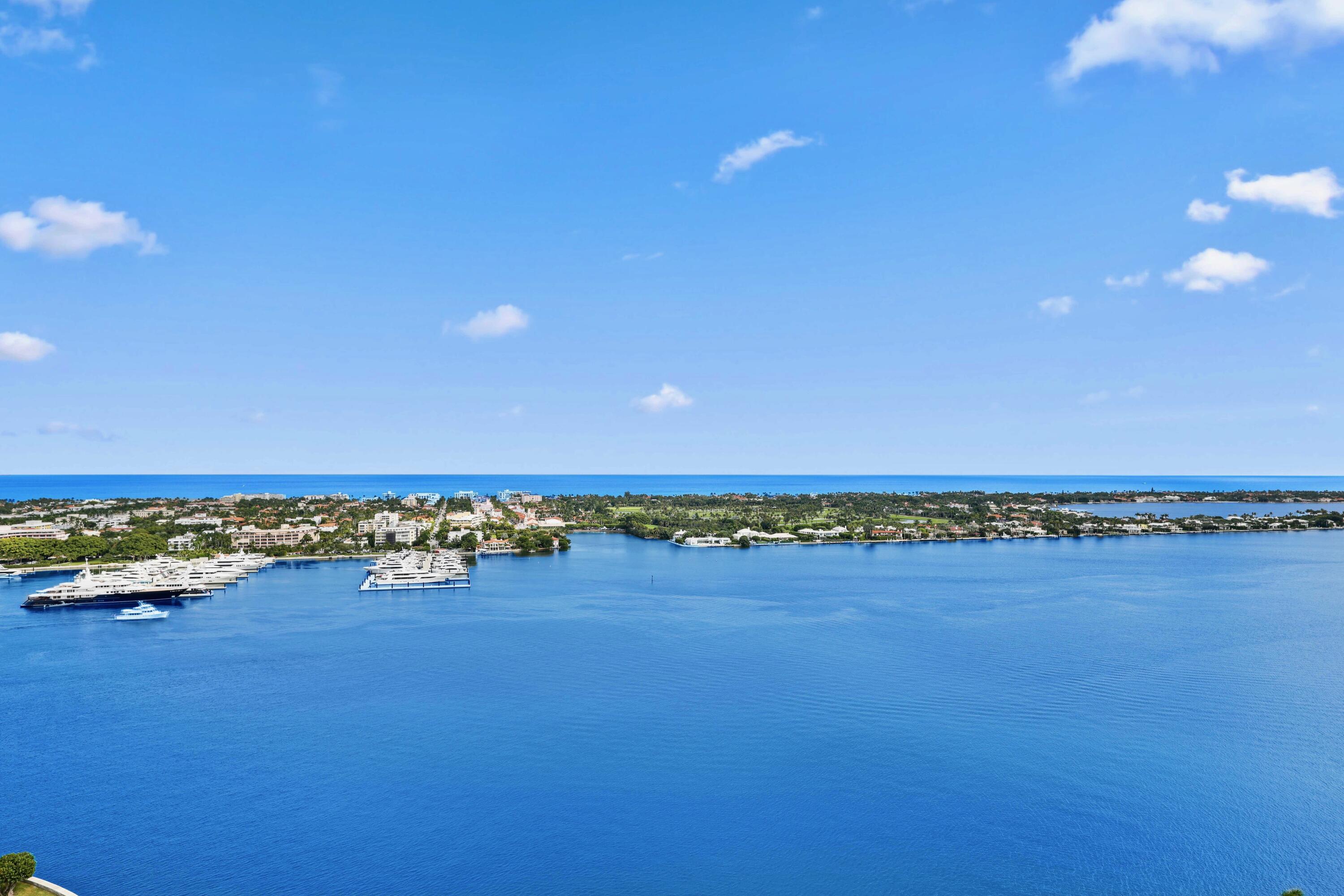 FORTE RESIDENCES CONDO - Residential