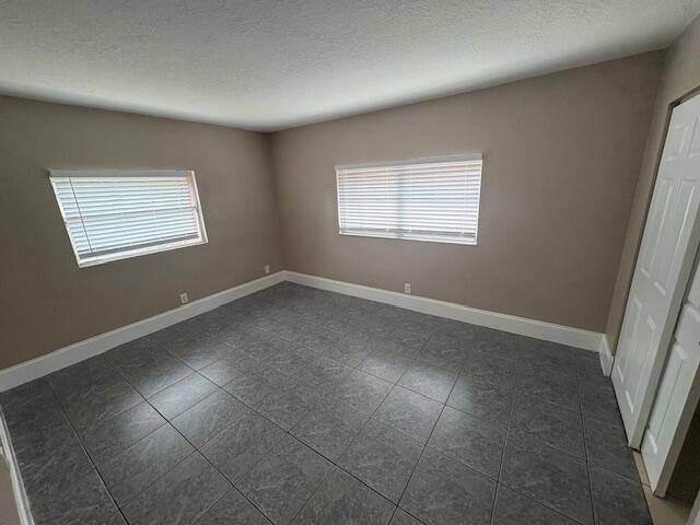 LAUDERHILL MANOR - Residential Lease