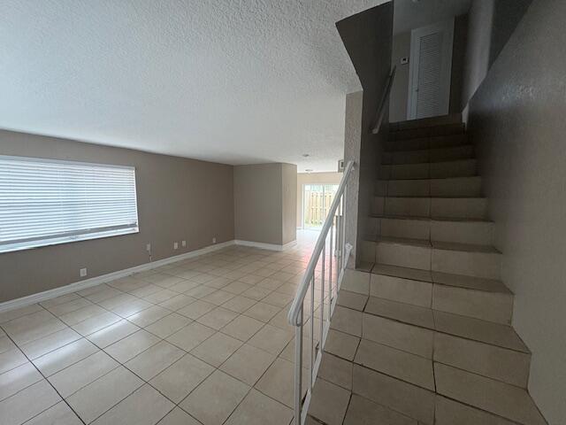 LAUDERHILL MANOR - Residential Lease