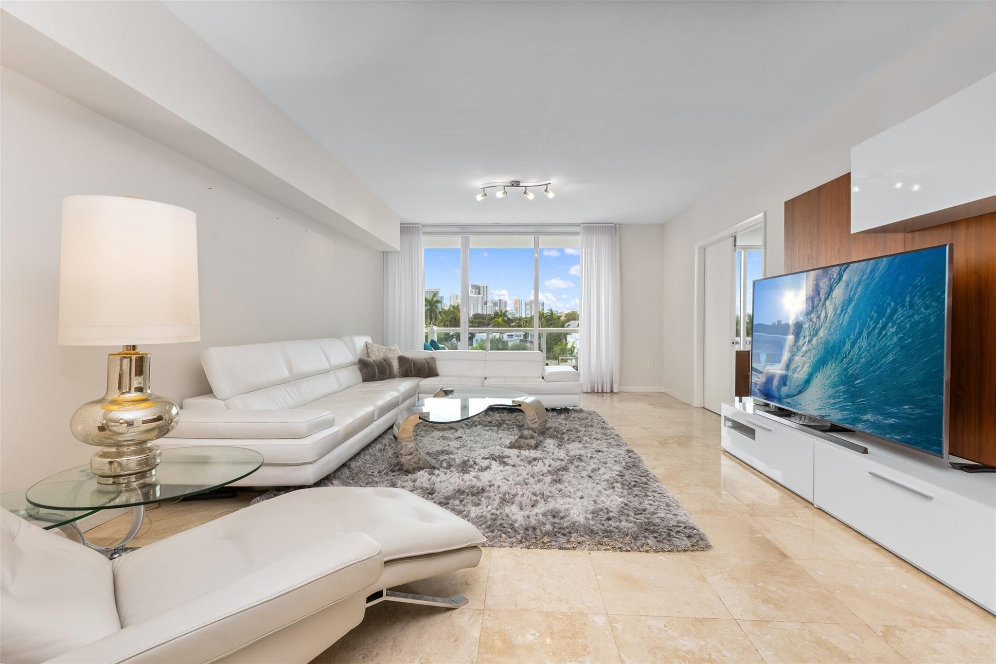 45 HENDRICKS CONDO - Residential Lease