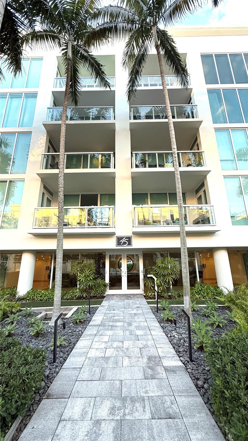 45 HENDRICKS CONDO - Residential Lease