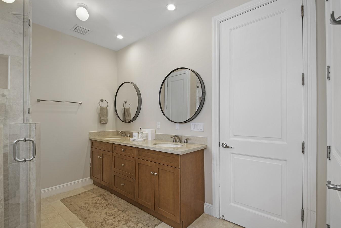 LAUDERDALE - Residential Lease