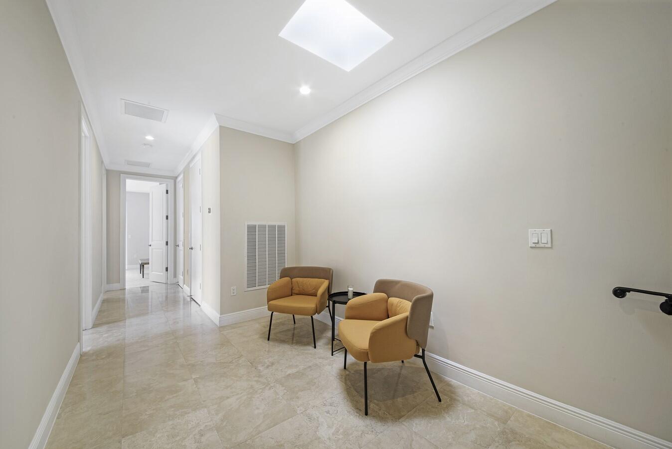 LAUDERDALE - Residential Lease