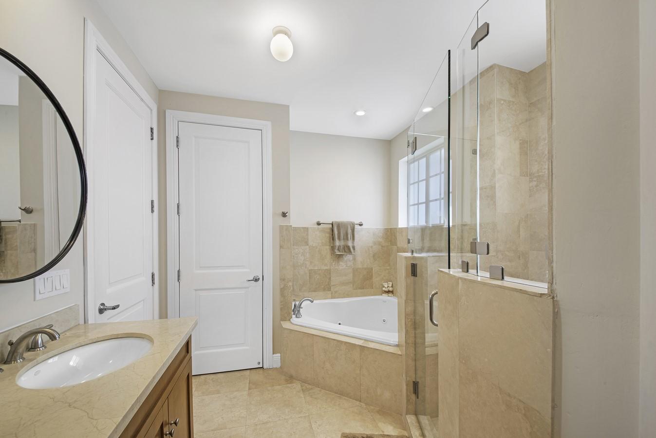 LAUDERDALE - Residential Lease