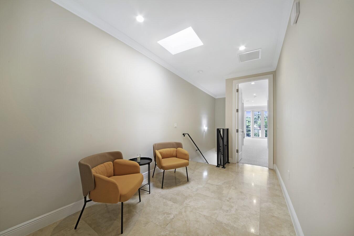 LAUDERDALE - Residential Lease