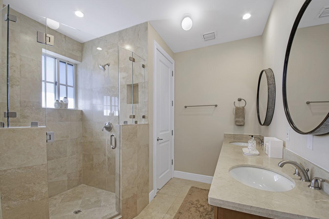 LAUDERDALE - Residential Lease