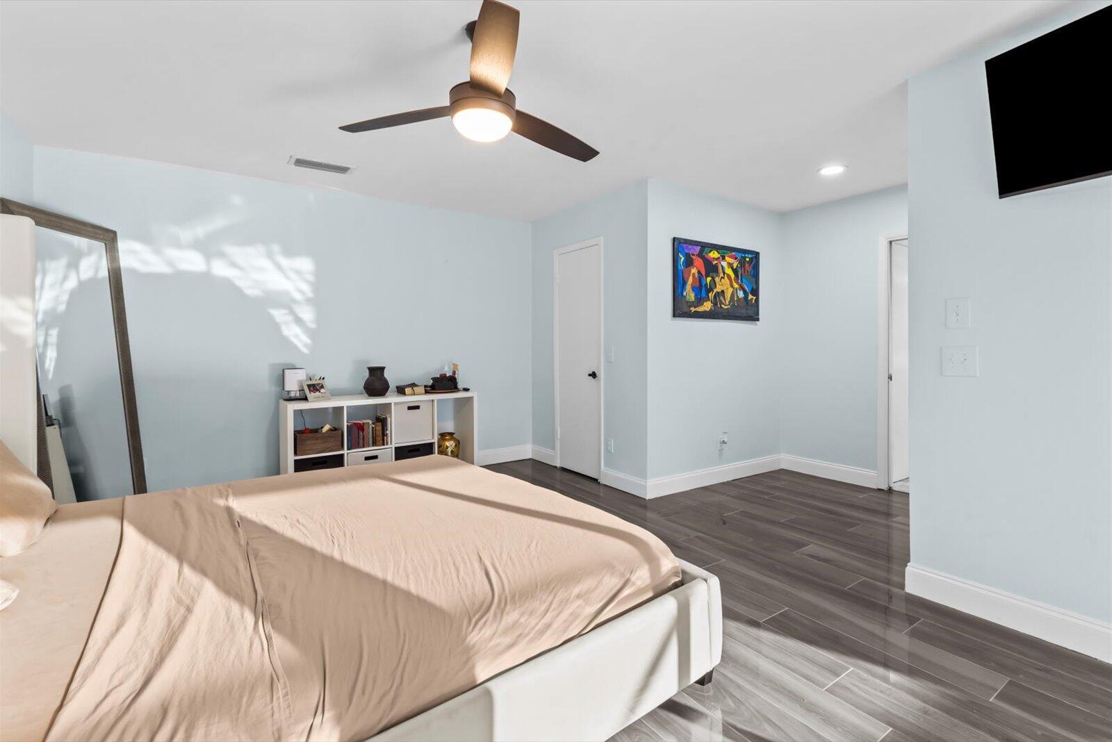 TARPON BAY VILLAS - Residential Lease