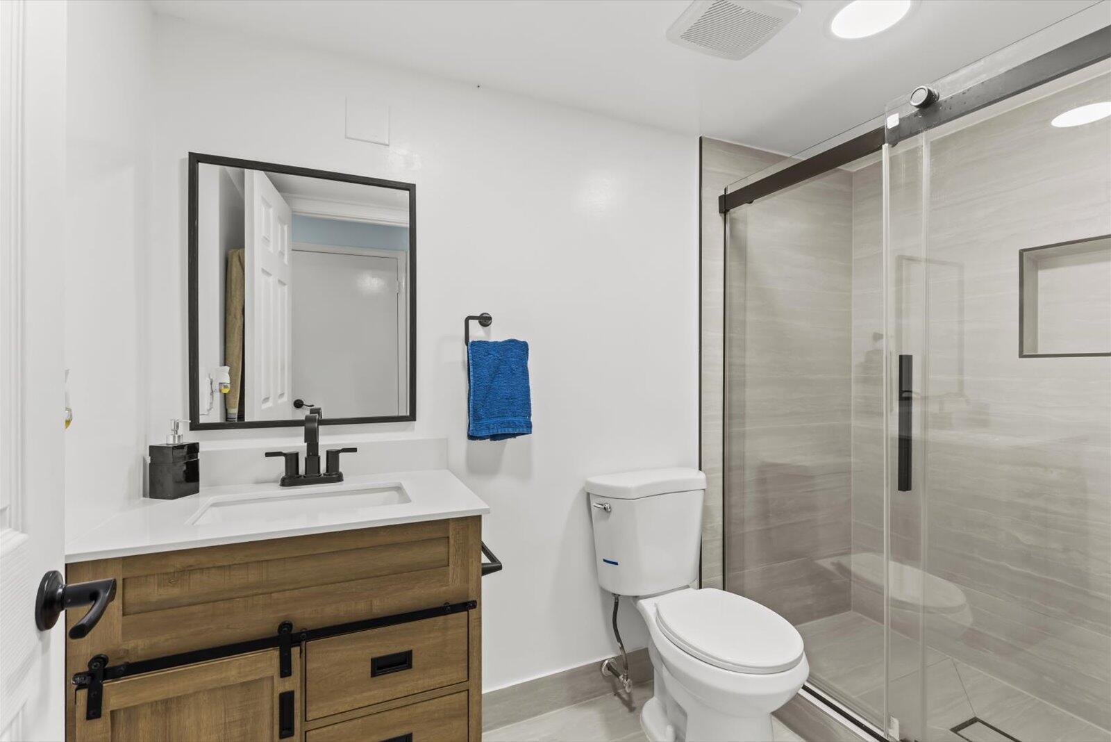 TARPON BAY VILLAS - Residential Lease