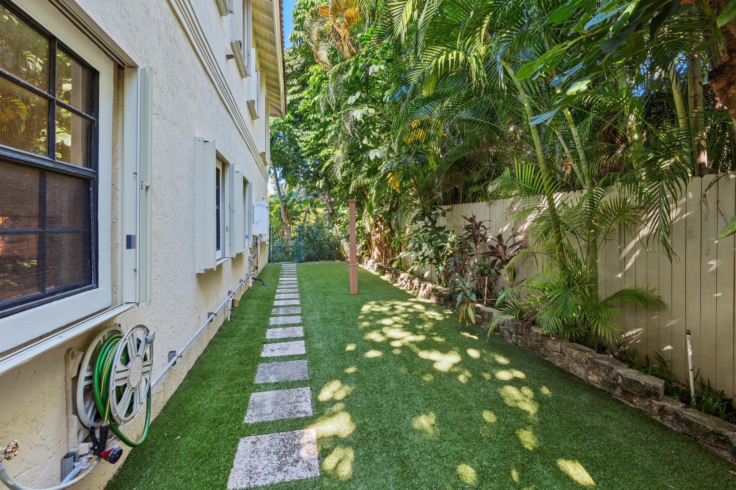 PALM BEACH SHORES REV - Residential