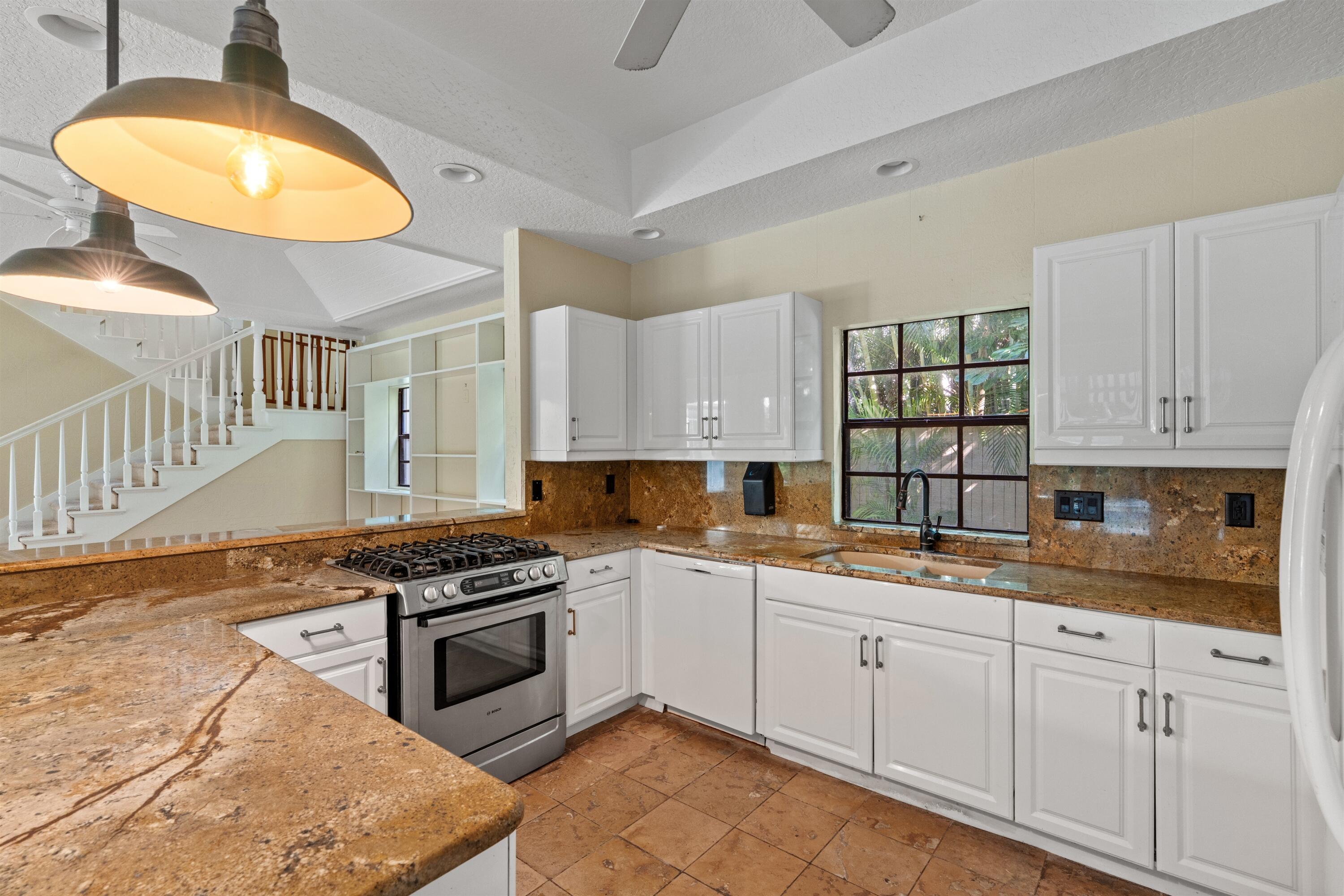 PALM BEACH SHORES REV - Residential