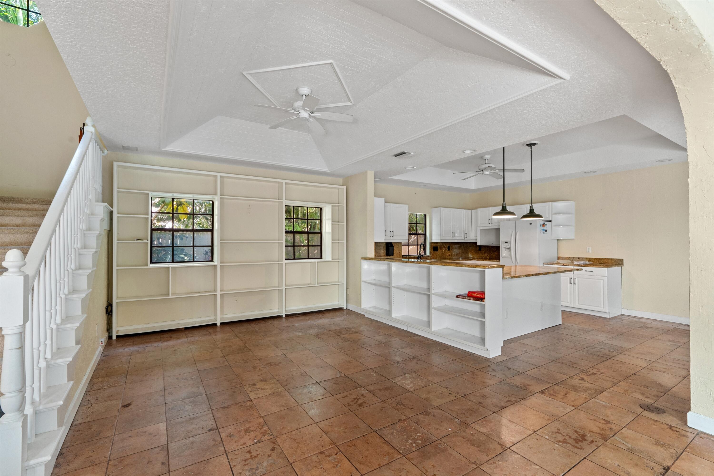 PALM BEACH SHORES REV - Residential