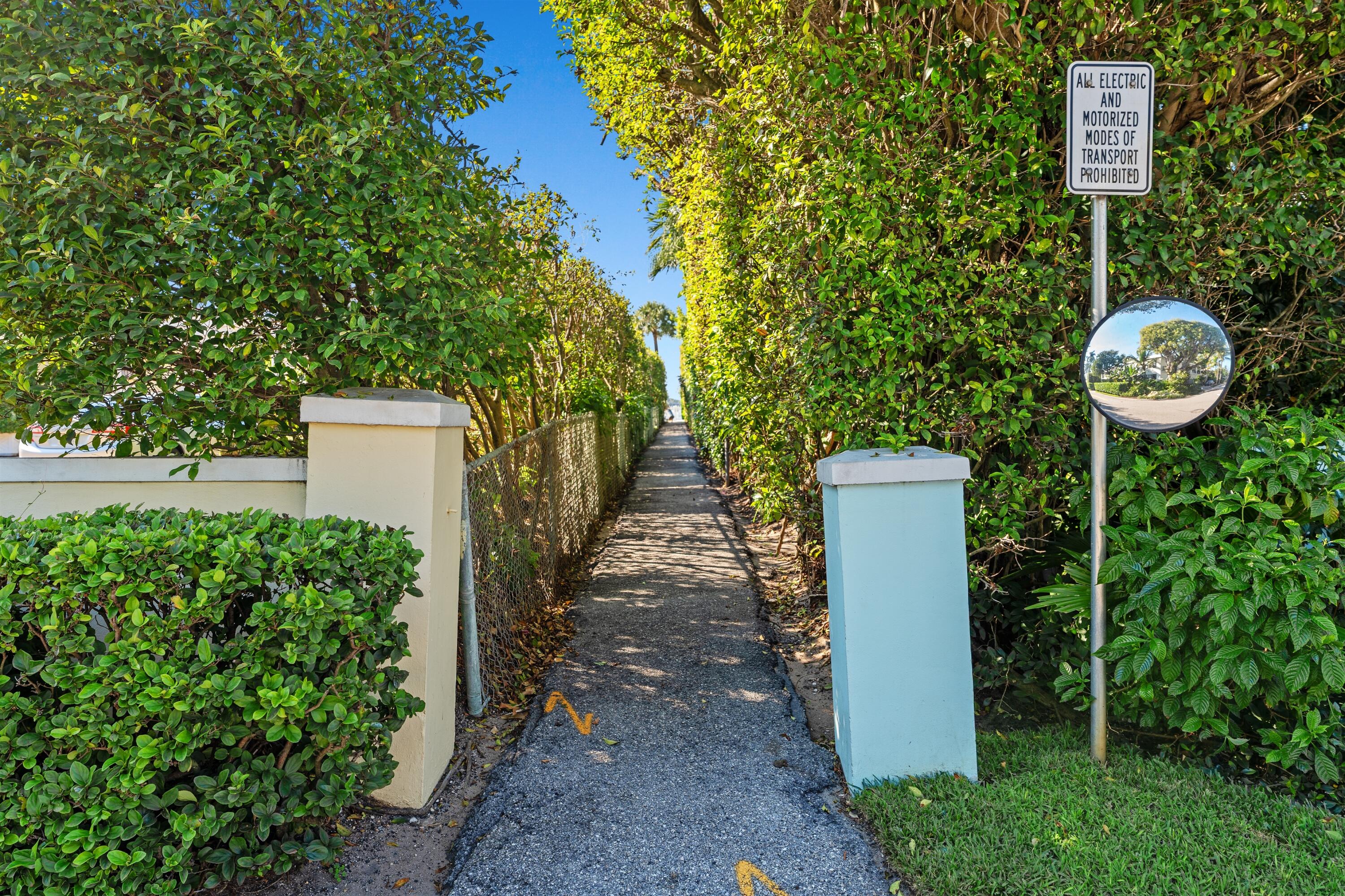 PALM BEACH SHORES REV - Residential