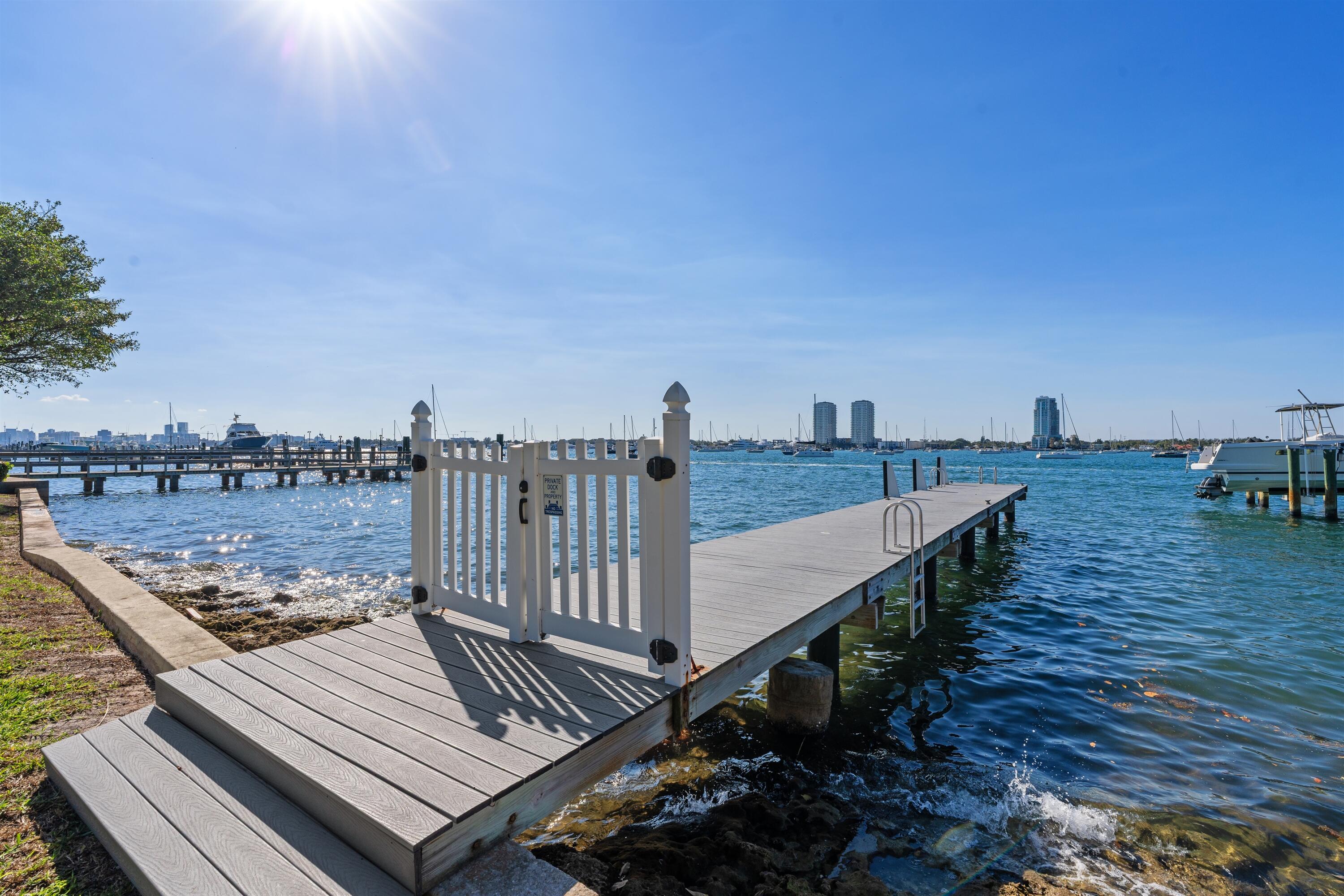 PALM BEACH SHORES REV - Residential