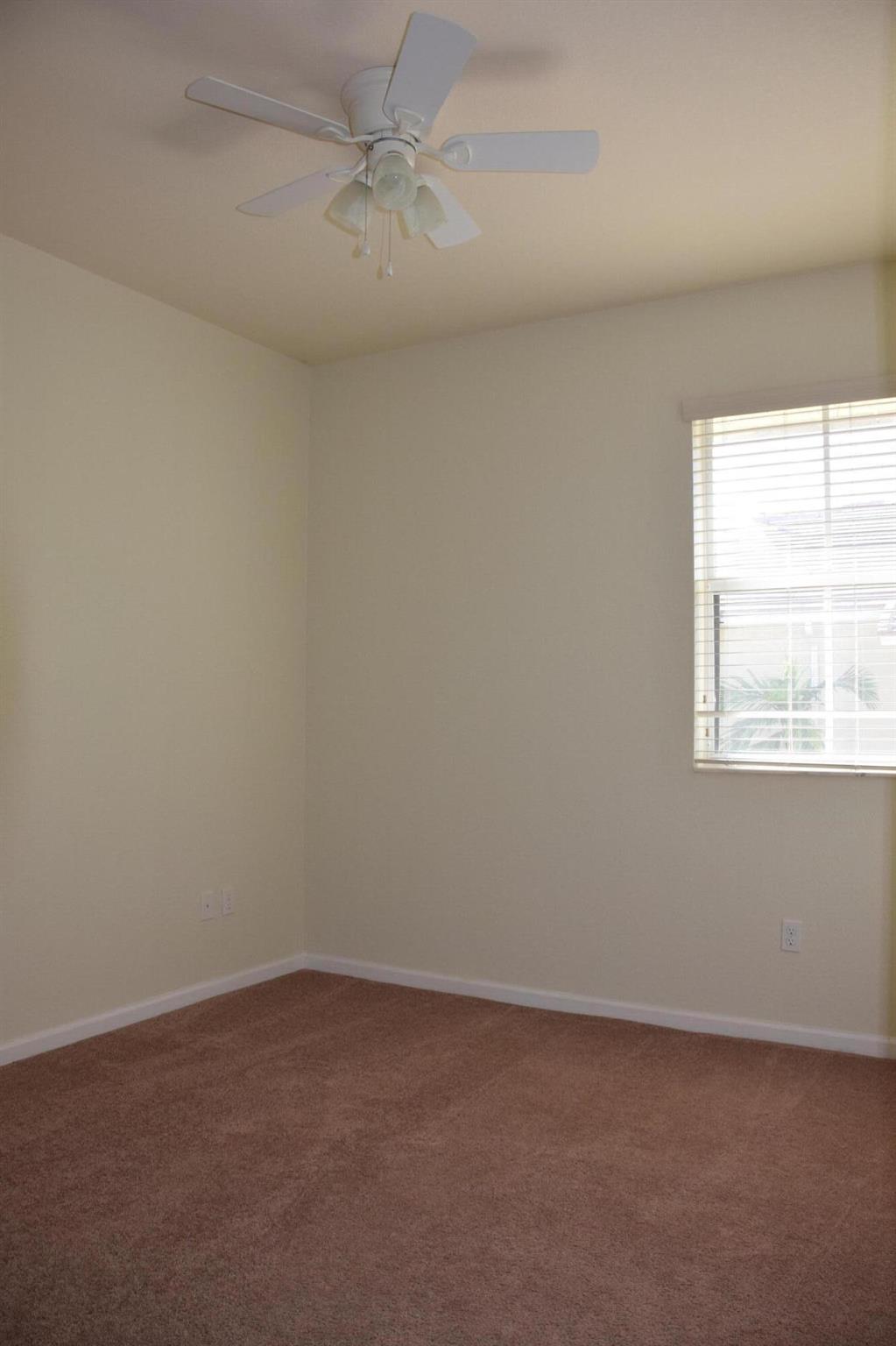 PALOMA LAKES PLAT - Residential Lease