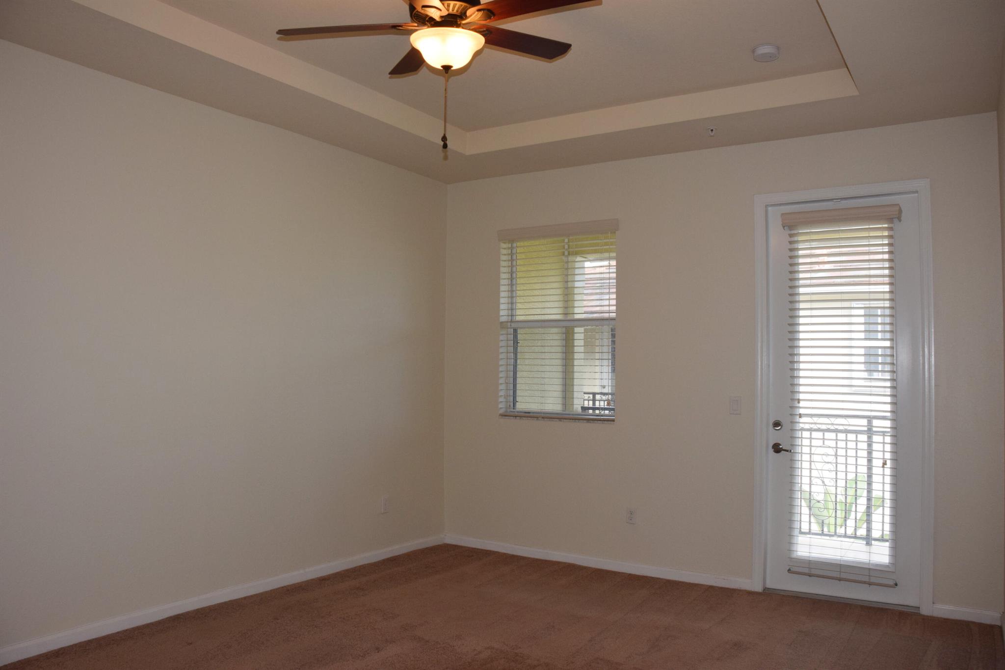 PALOMA LAKES PLAT - Residential Lease