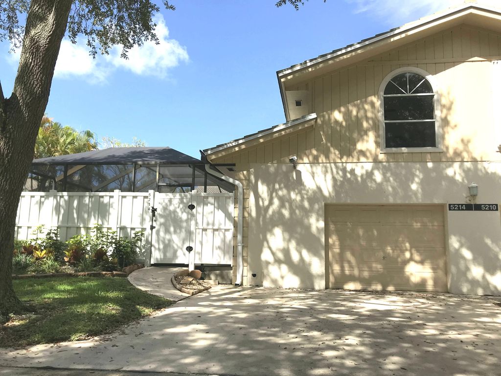 Photo of 5214 Woodruff Lane, Palm Beach Gardens, FL 33418 (MLS # R10847255)