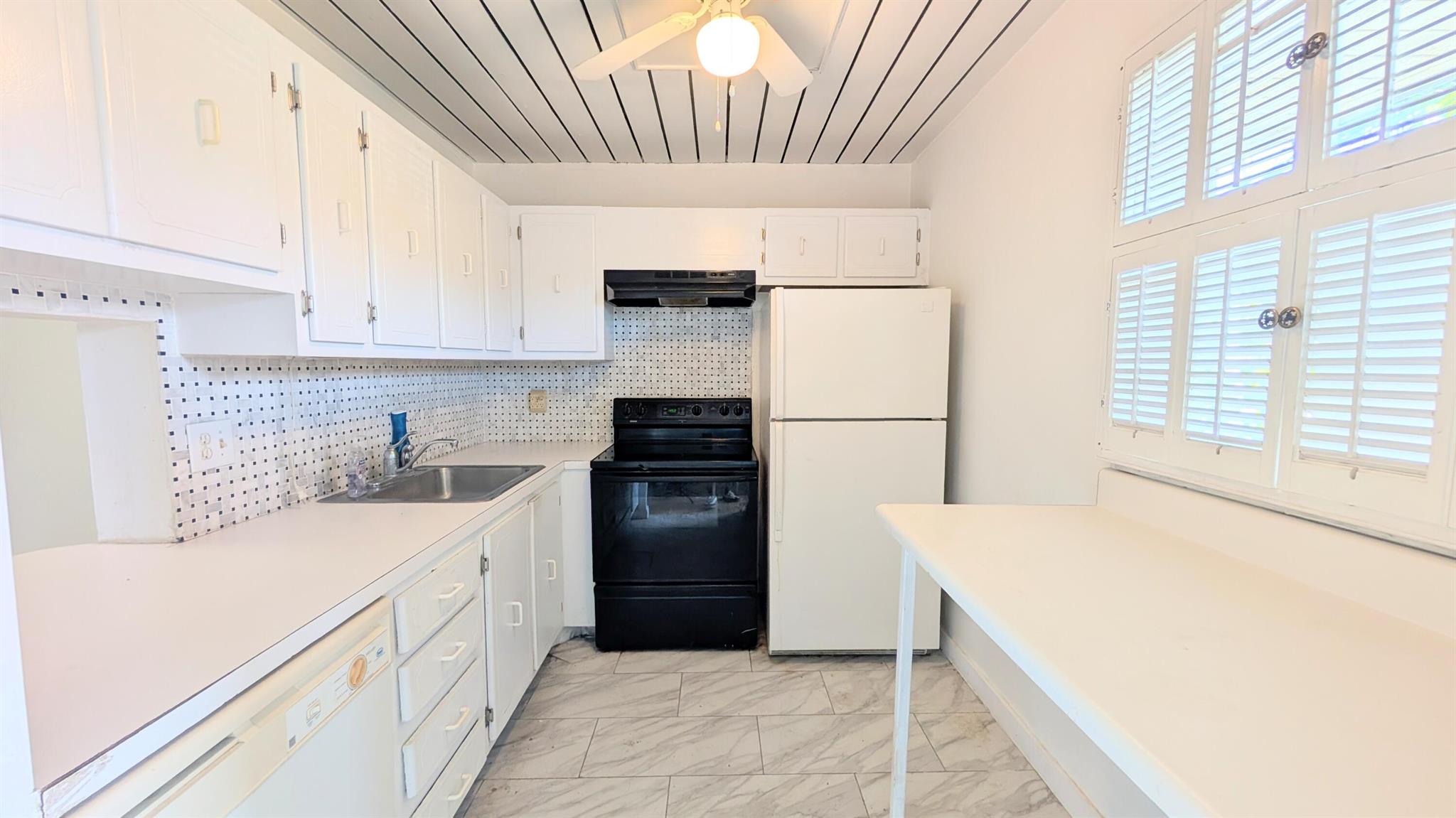 330 NE 26th Avenue 1050