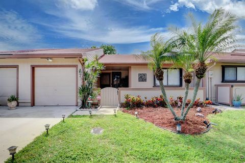 7 Farnworth Drive Boynton Beach FL 33426