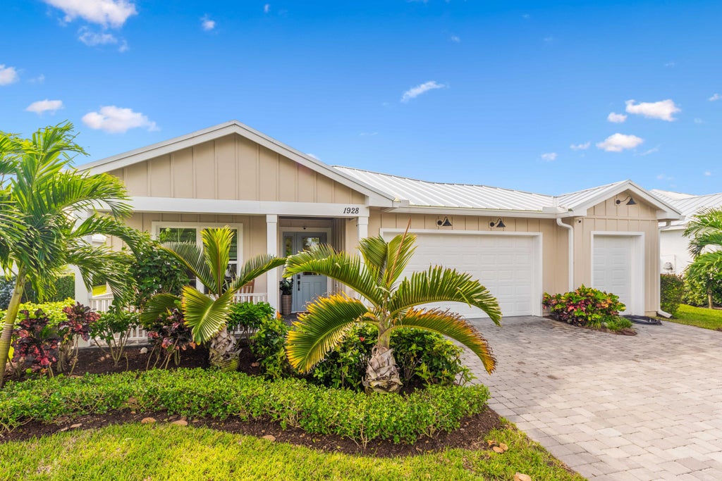 Photo of 1928 SW Pinewood Way, Palm City, FL 34990 (MLS # R11034860)