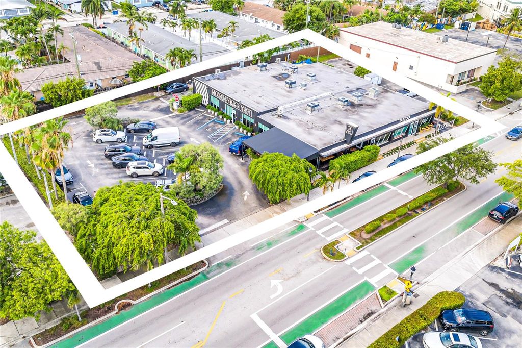 Photo of 815 NE 13th Street #Rear, Fort Lauderdale, FL 33304 (MLS # B26041421)