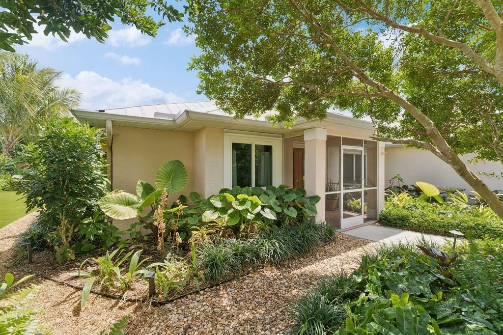 Photo of 4419 SE Tall Pines Avenue, Stuart, FL 34997 (MLS # R11080297)