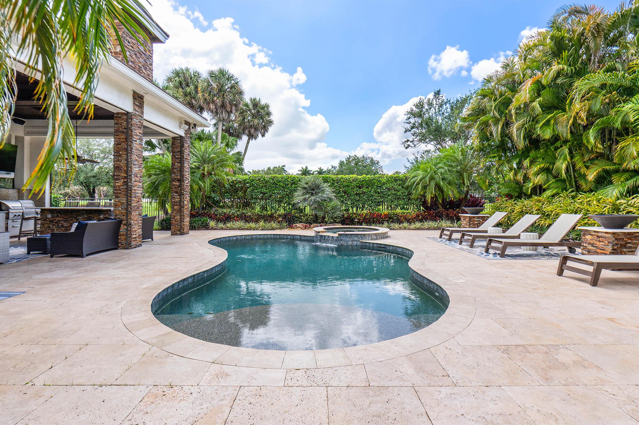 Mizner Country Club - Residential