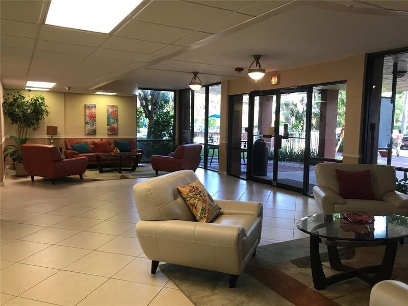 ISLAND CLUB - Residential