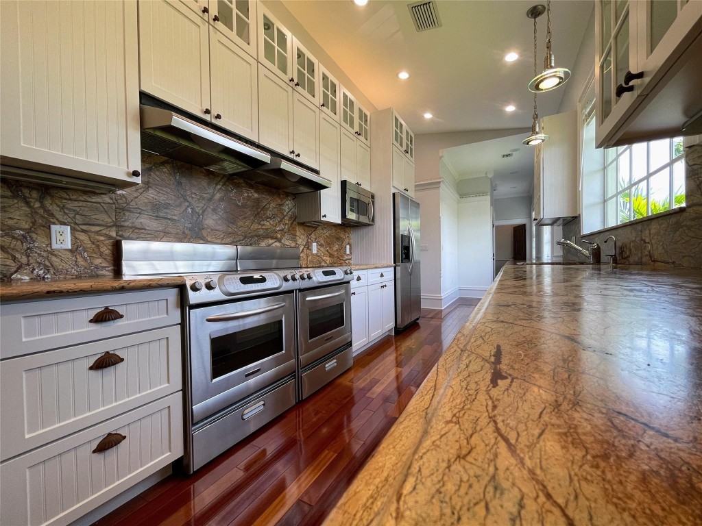 LAUDERDALE PARK - Residential Income