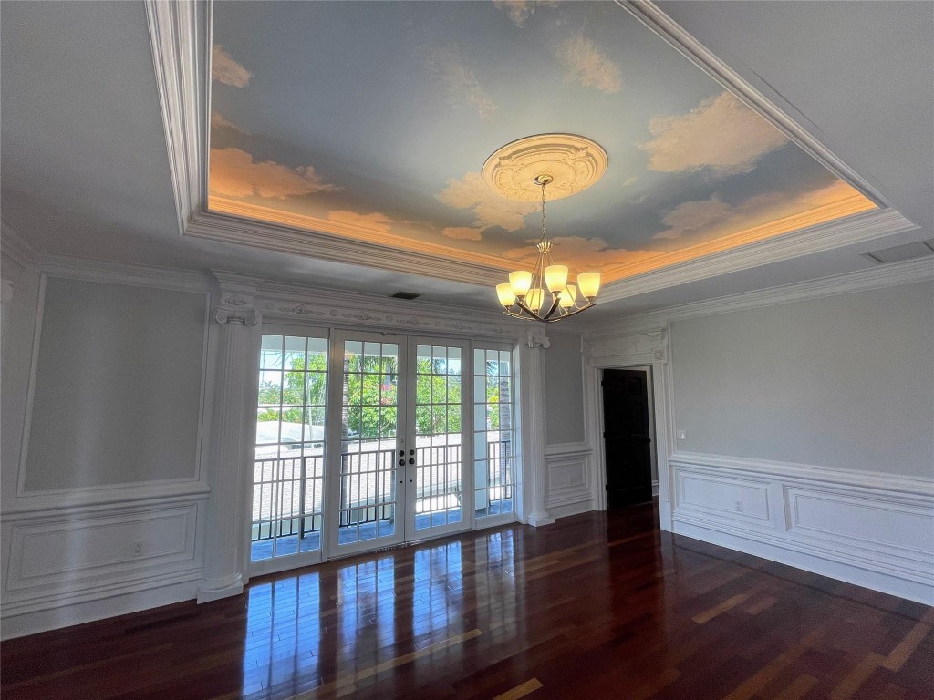 LAUDERDALE PARK - Residential Income