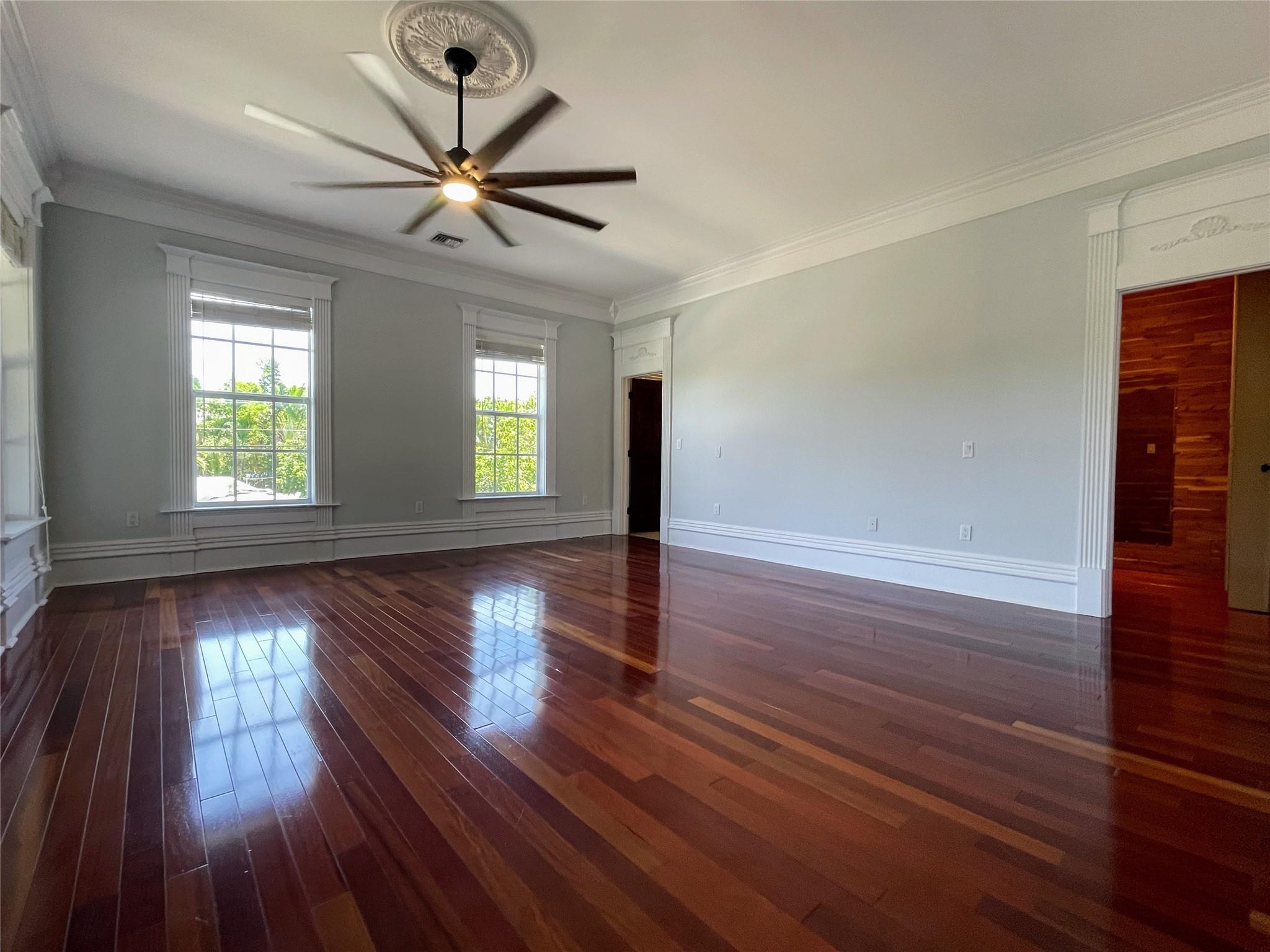 LAUDERDALE PARK - Residential Income