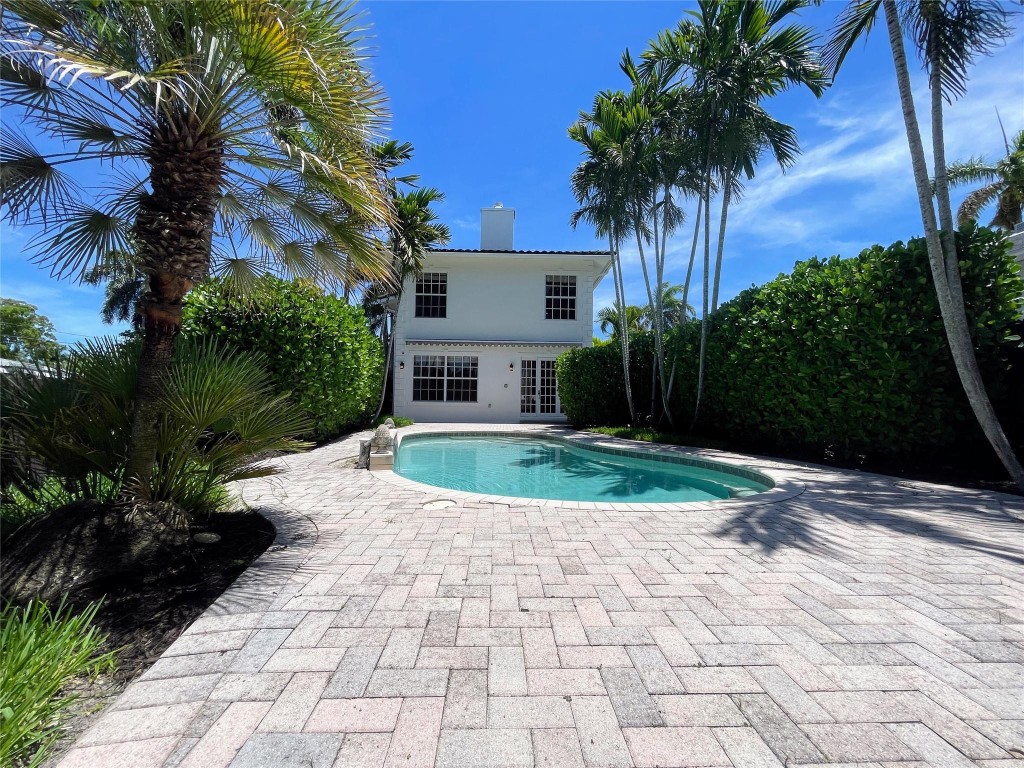 LAUDERDALE PARK - Residential Income