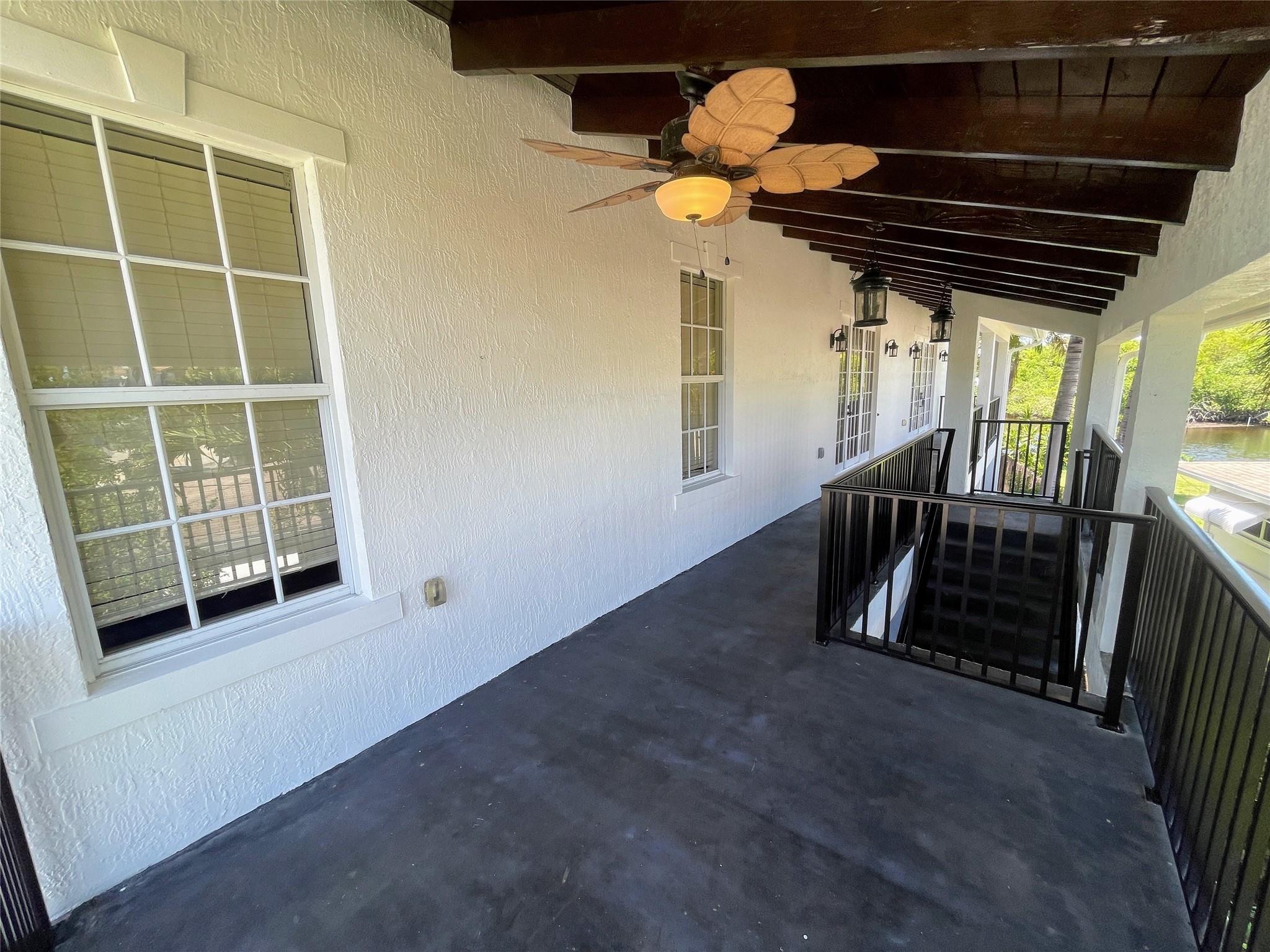 LAUDERDALE PARK - Residential Income