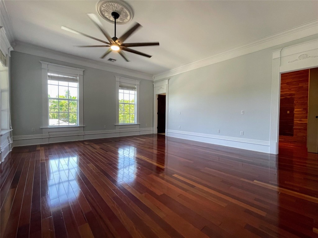 LAUDERDALE PARK - Residential Income