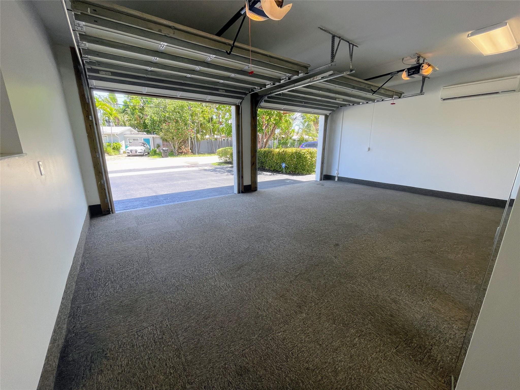 LAUDERDALE PARK - Residential Income