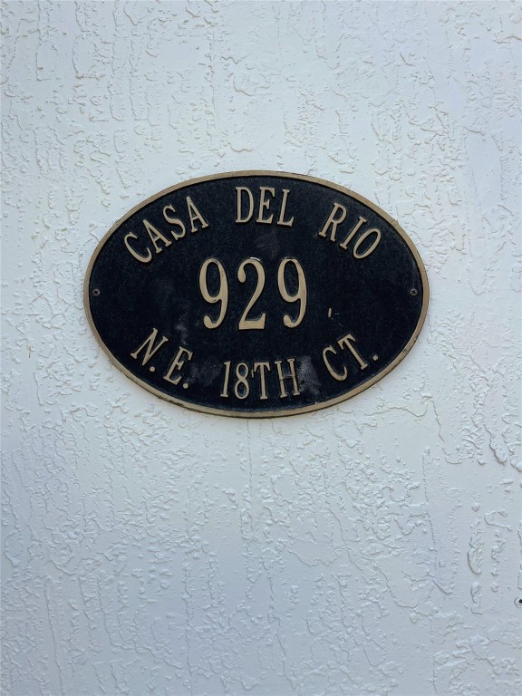 LAUDERDALE PARK - Residential Income