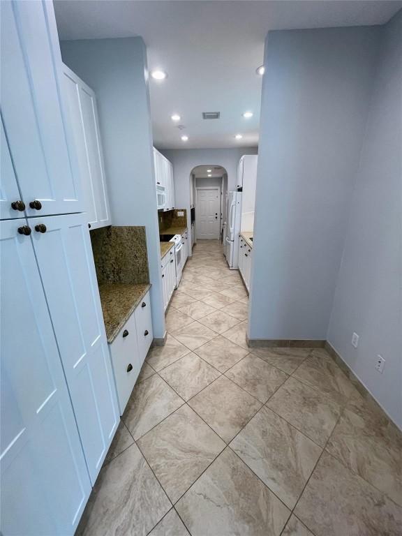 LAUDERDALE PARK - Residential Income