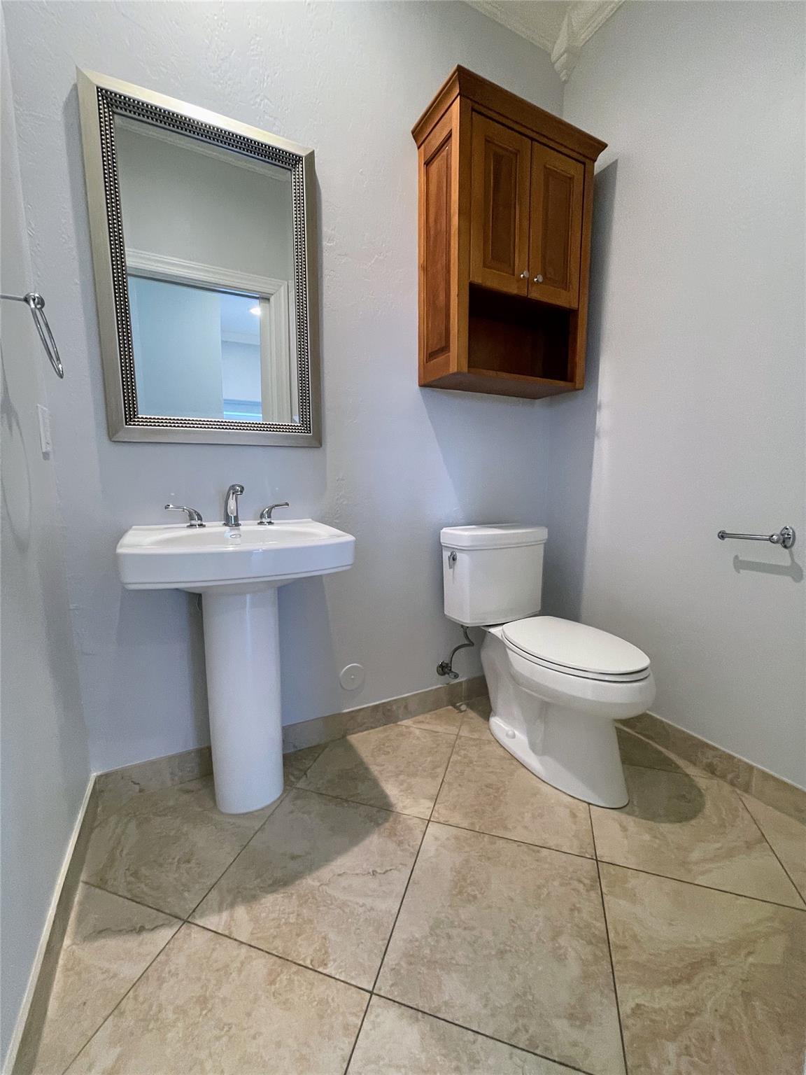 LAUDERDALE PARK - Residential Income