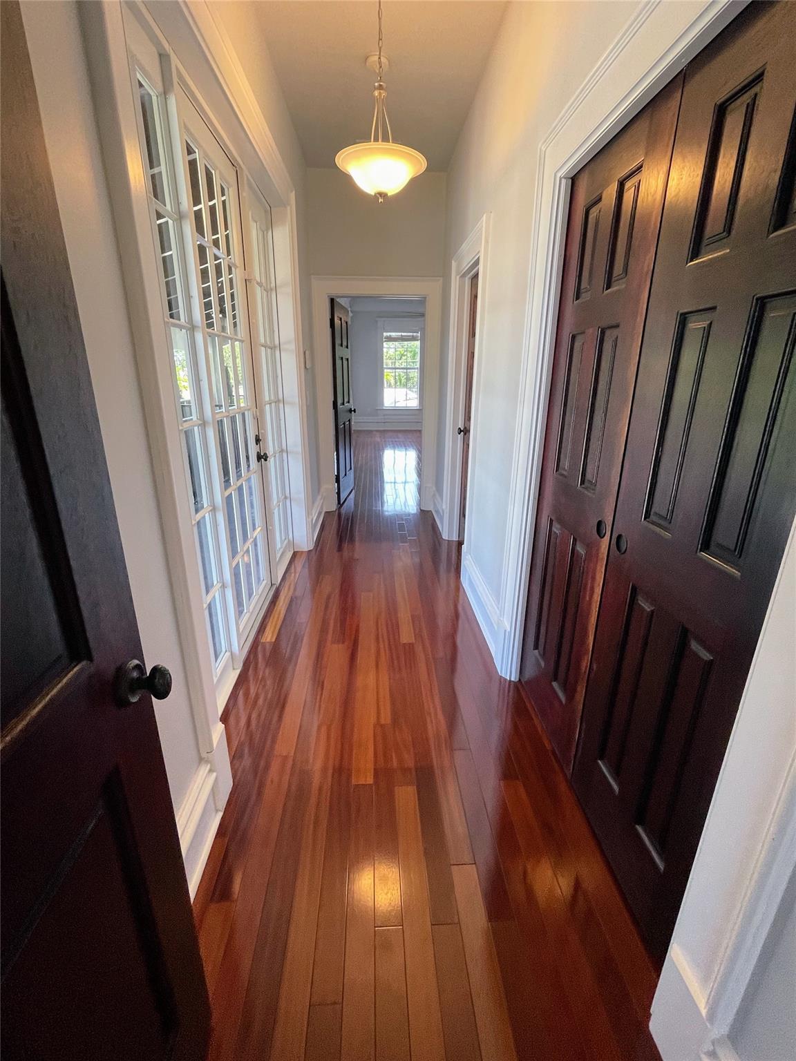 LAUDERDALE PARK - Residential Income