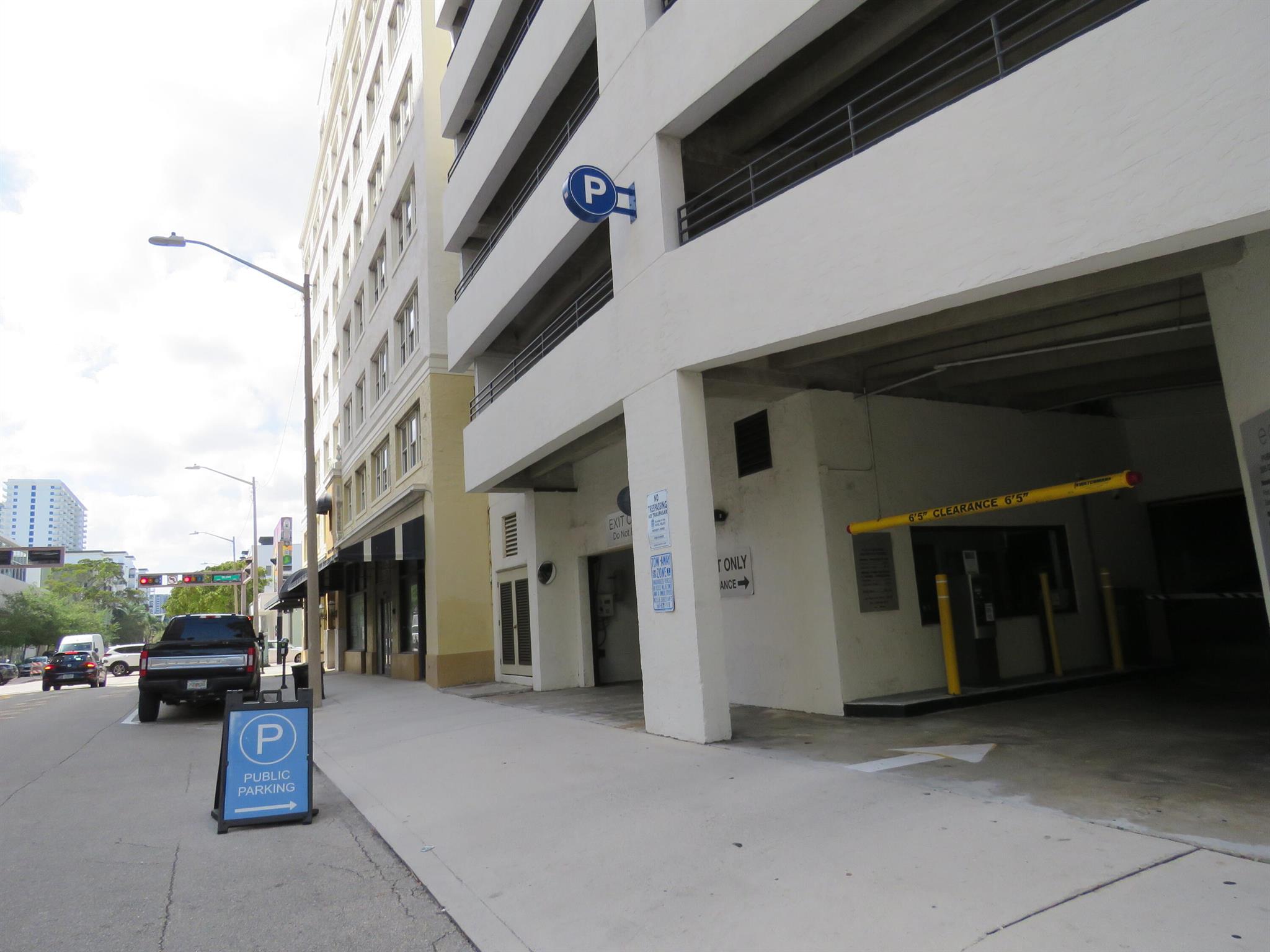 GUARANTY BUILDING CONDO - Commercial Lease